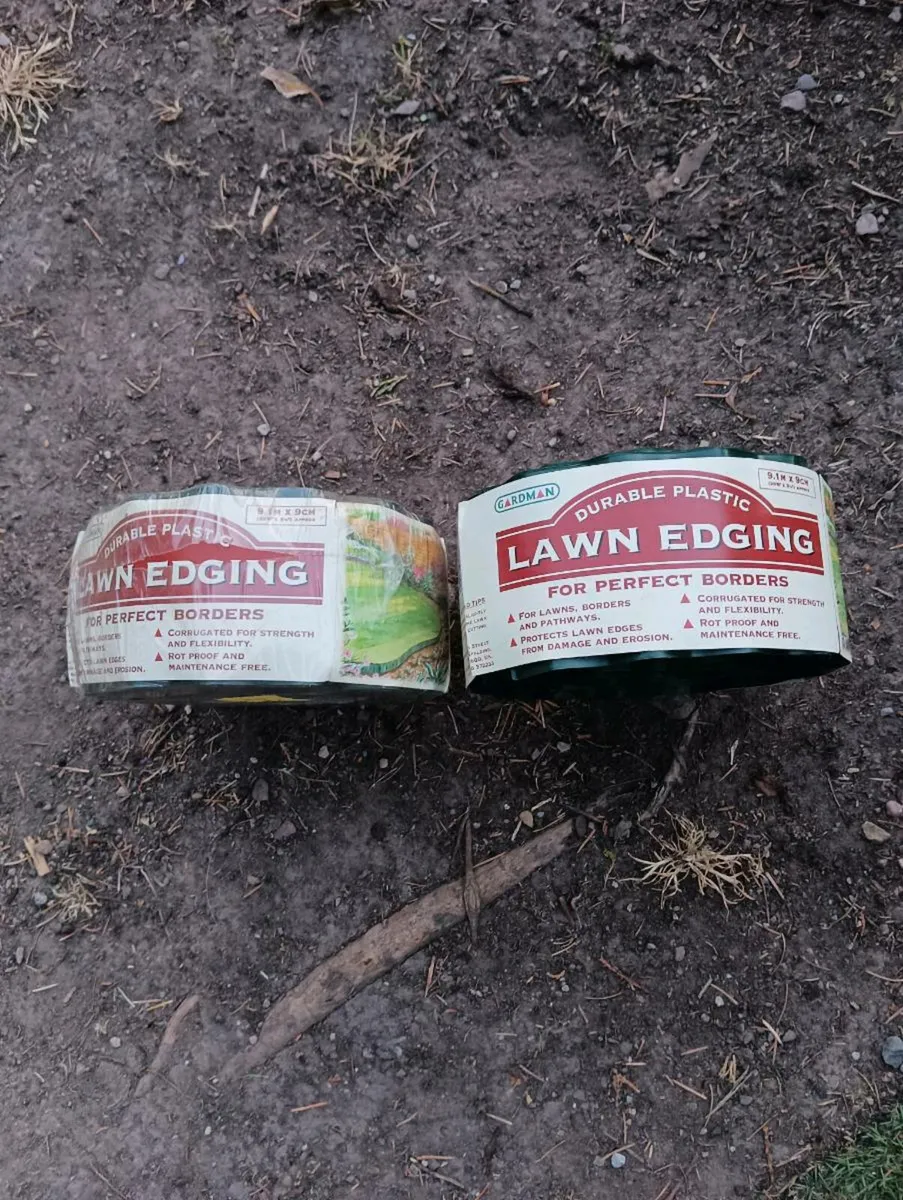 2 roll's of garden edging - Image 1