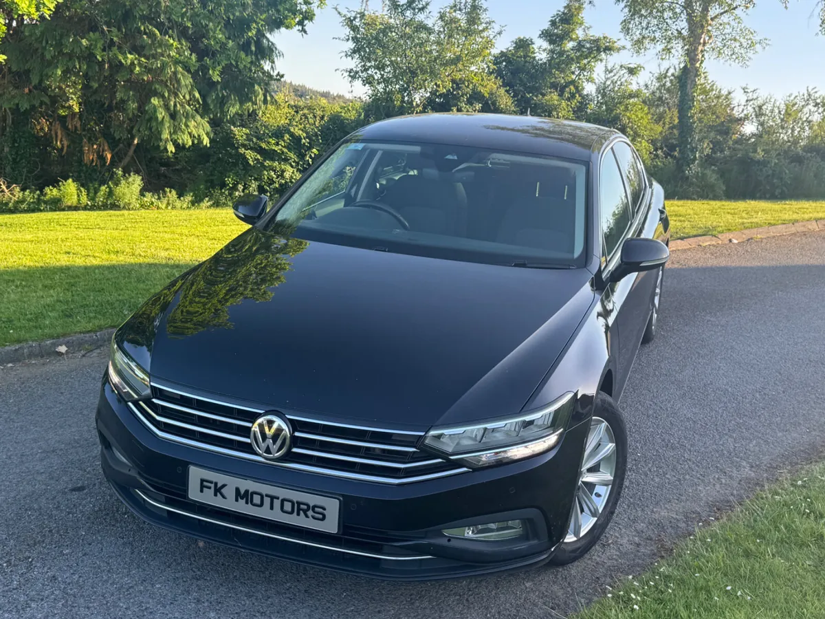Volkswagen Passat 2020 business auto - Image 2