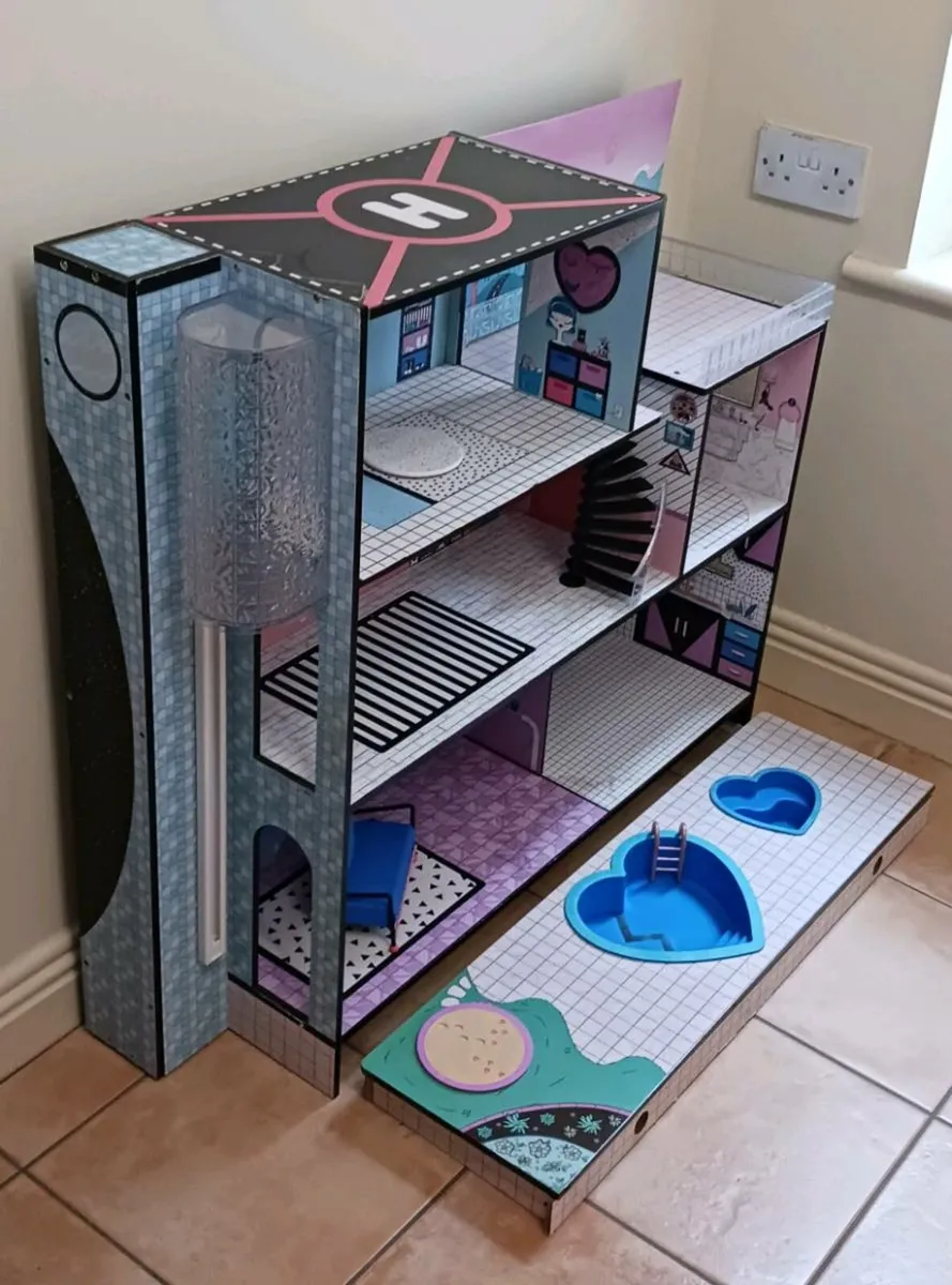 LOL dolls house - Image 4