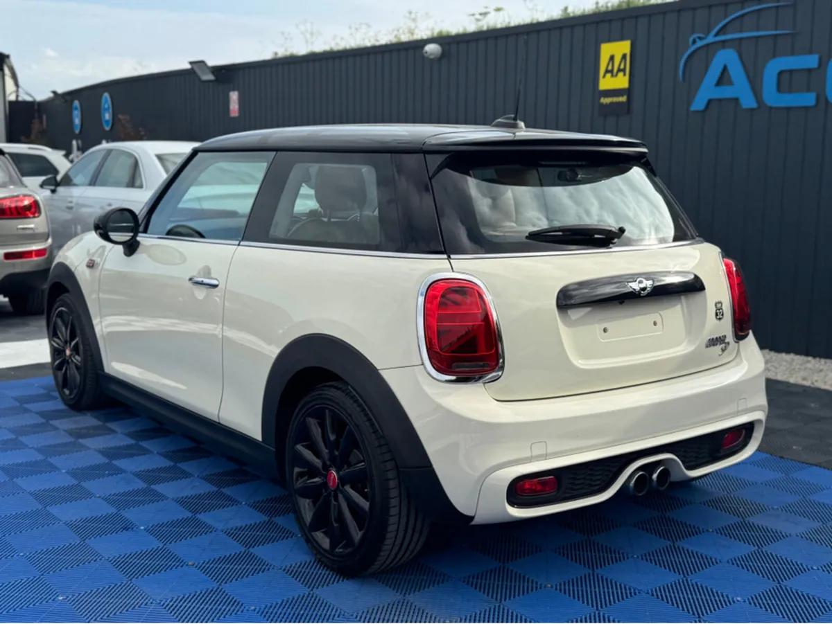 Mini Cooper SD - 2.0L DIESEL - AUTO - 12M WARRANTY - Image 4