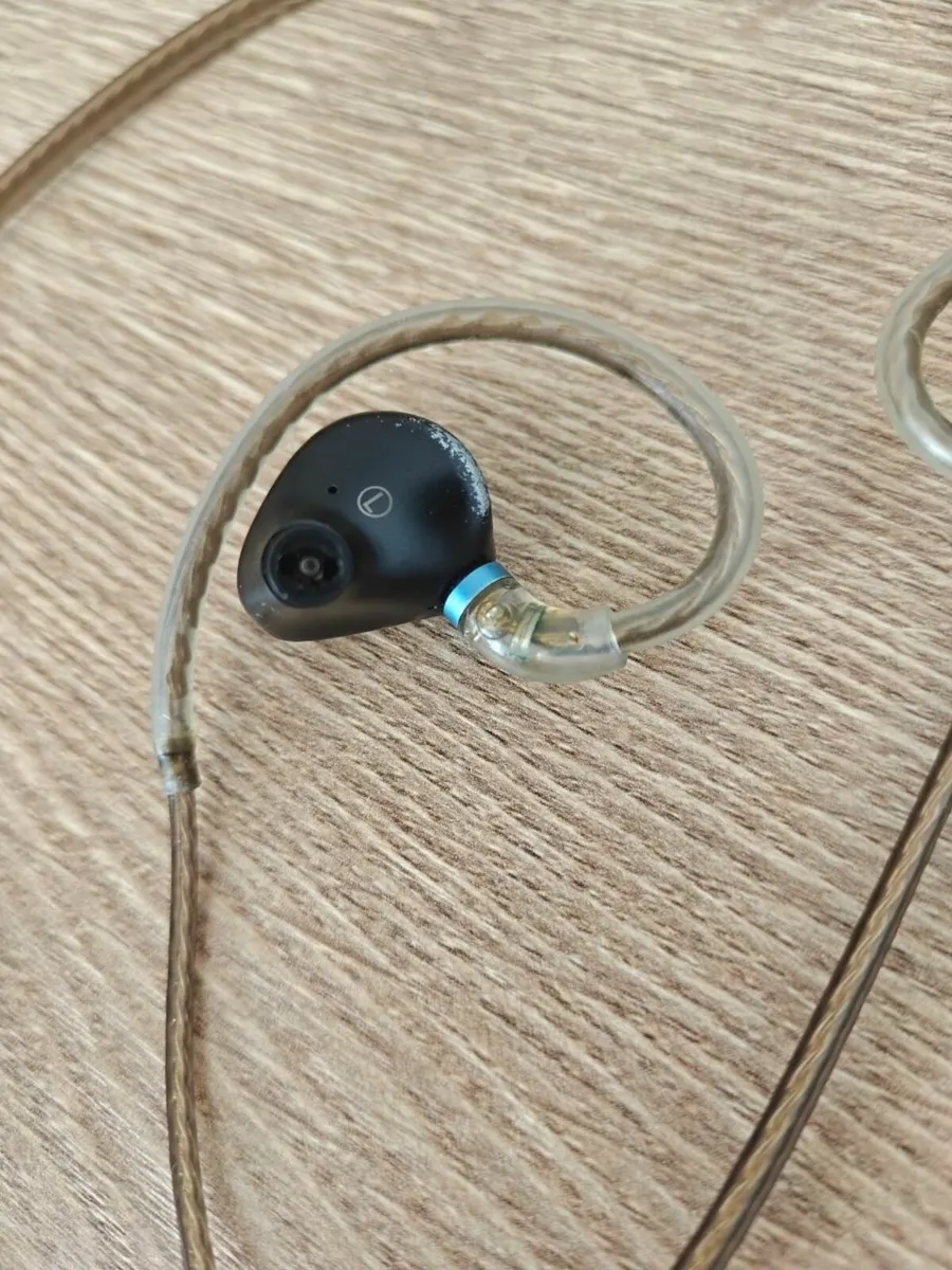 FiiO FH3 In-Ear Headphones - Image 4
