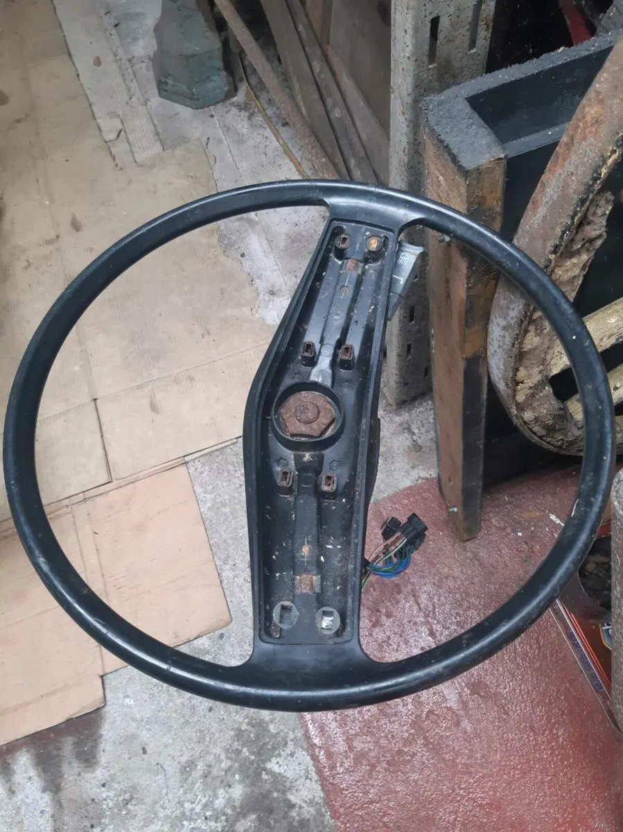 Mini Steering Column and wheel - Image 2