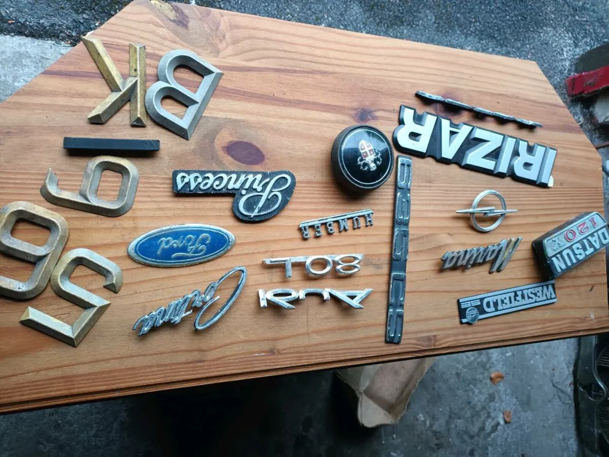 Miscellaneous Car Badges/Emblems - Image 1
