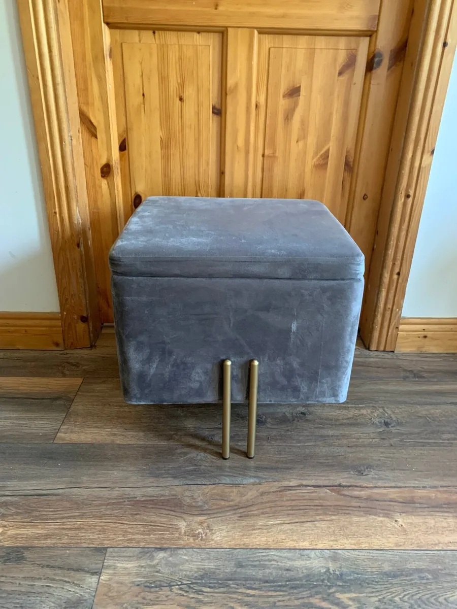 Footstool storage - Image 2