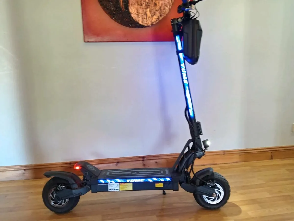 ELECTRIC SCOOTER YUME HAWK 80KMPH TRADE IN - Image 4