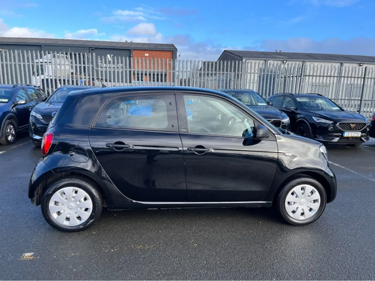 Smart ForFour 1.0 Pure 5DR Car Finance Available - Image 2