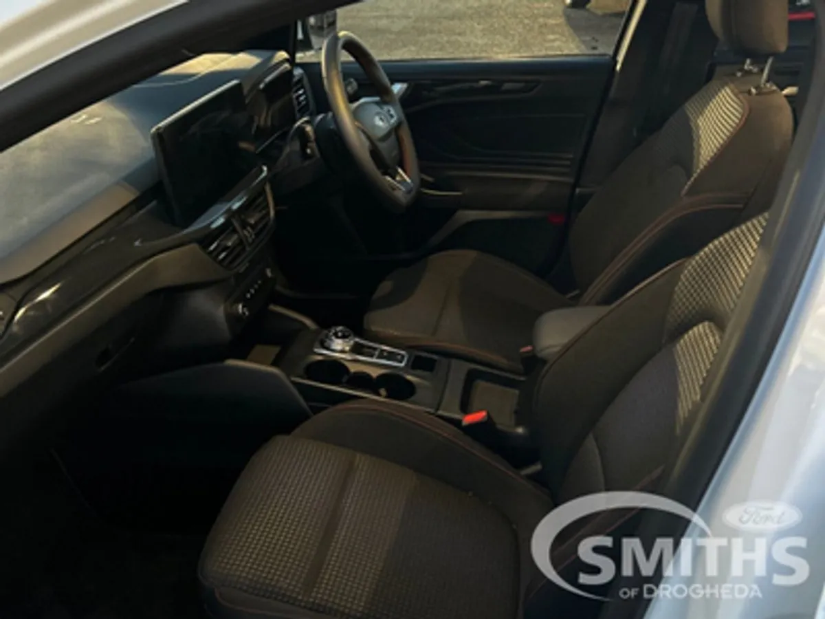 Ford Focus St-line  auto  1.5td 115PS - Image 3