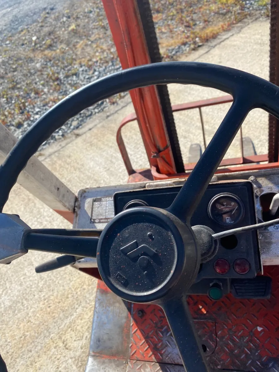 Nissan / Datsun 1.5t forklift - Image 3