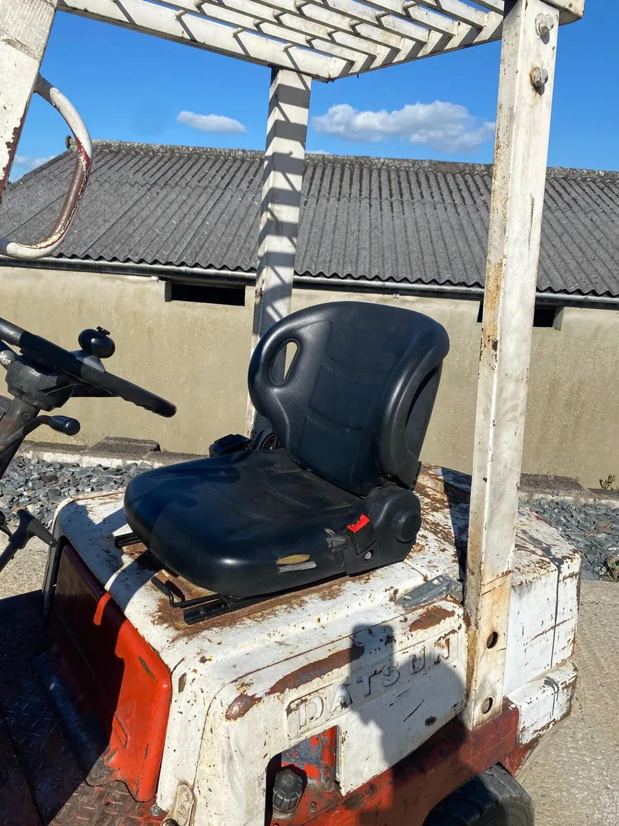 Nissan / Datsun 1.5t forklift - Image 4