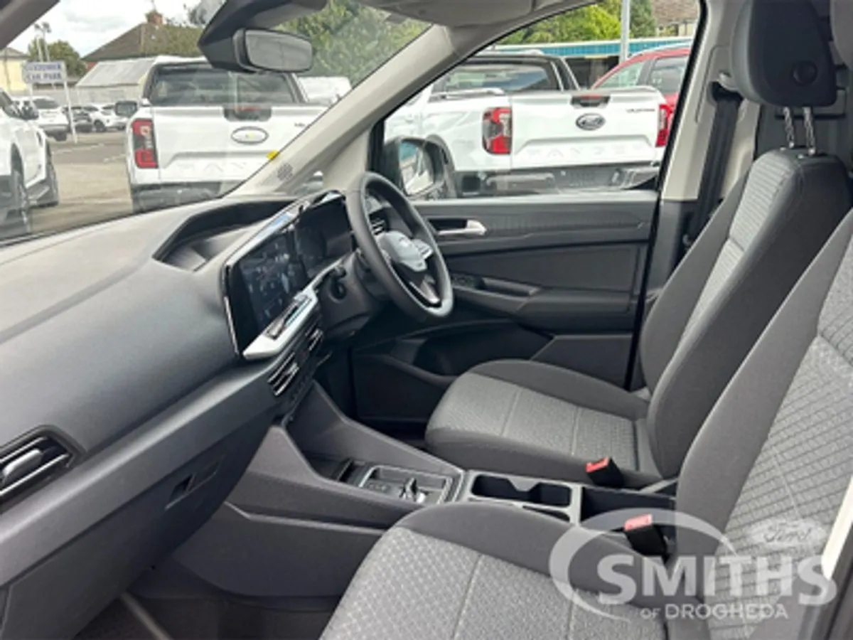 Ford Transit Connect Limited LWB  auto  2.0 125PS - Image 3