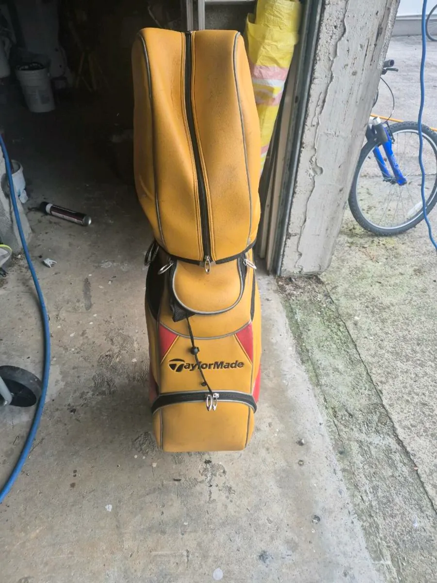 Taylormade tour bag - Image 4