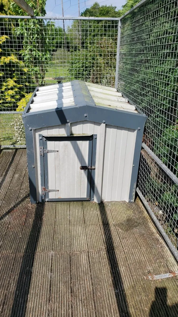 Dog kennel and pen - Image 2