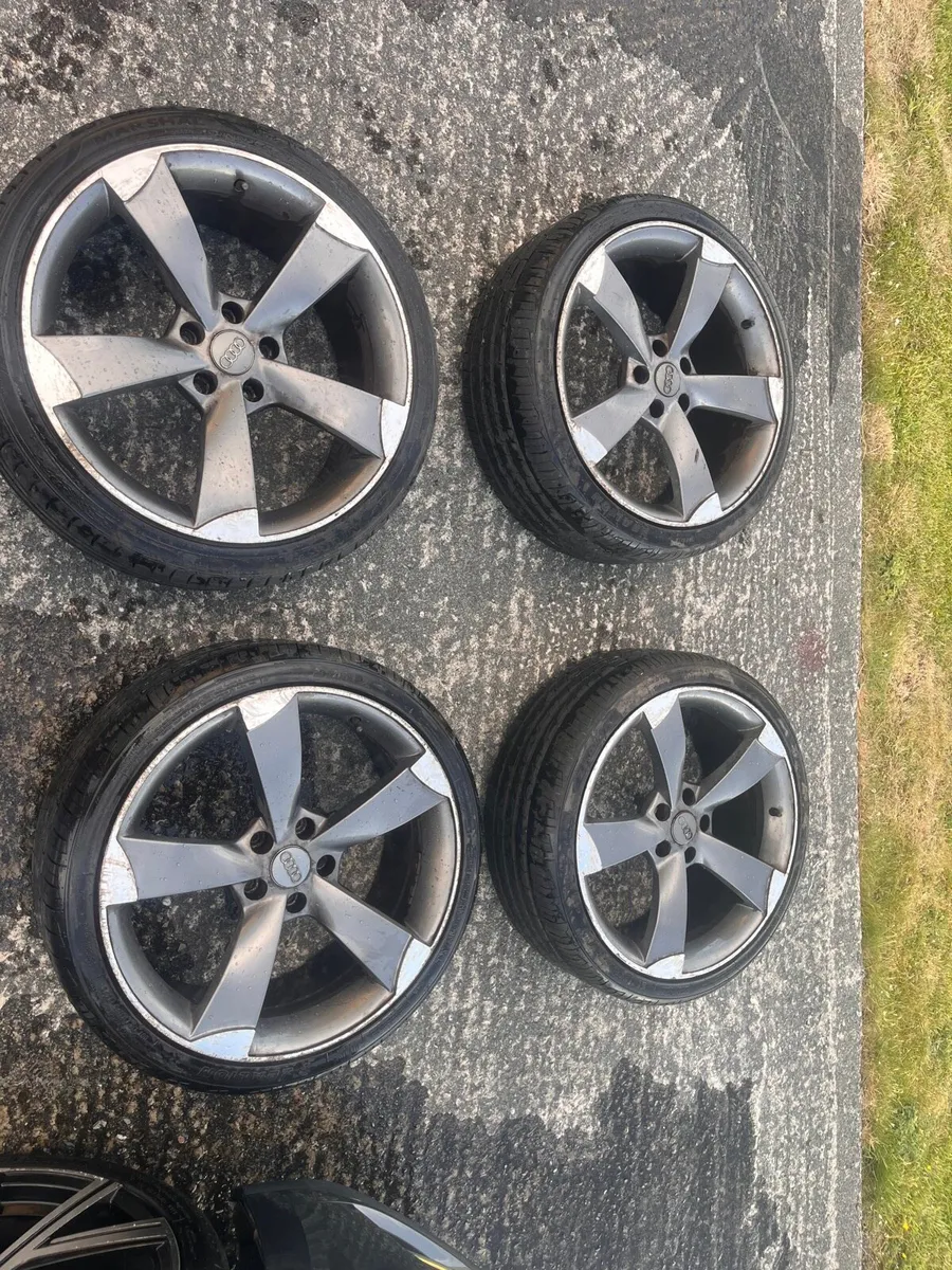 19 Ttrs Car alloys - Image 4