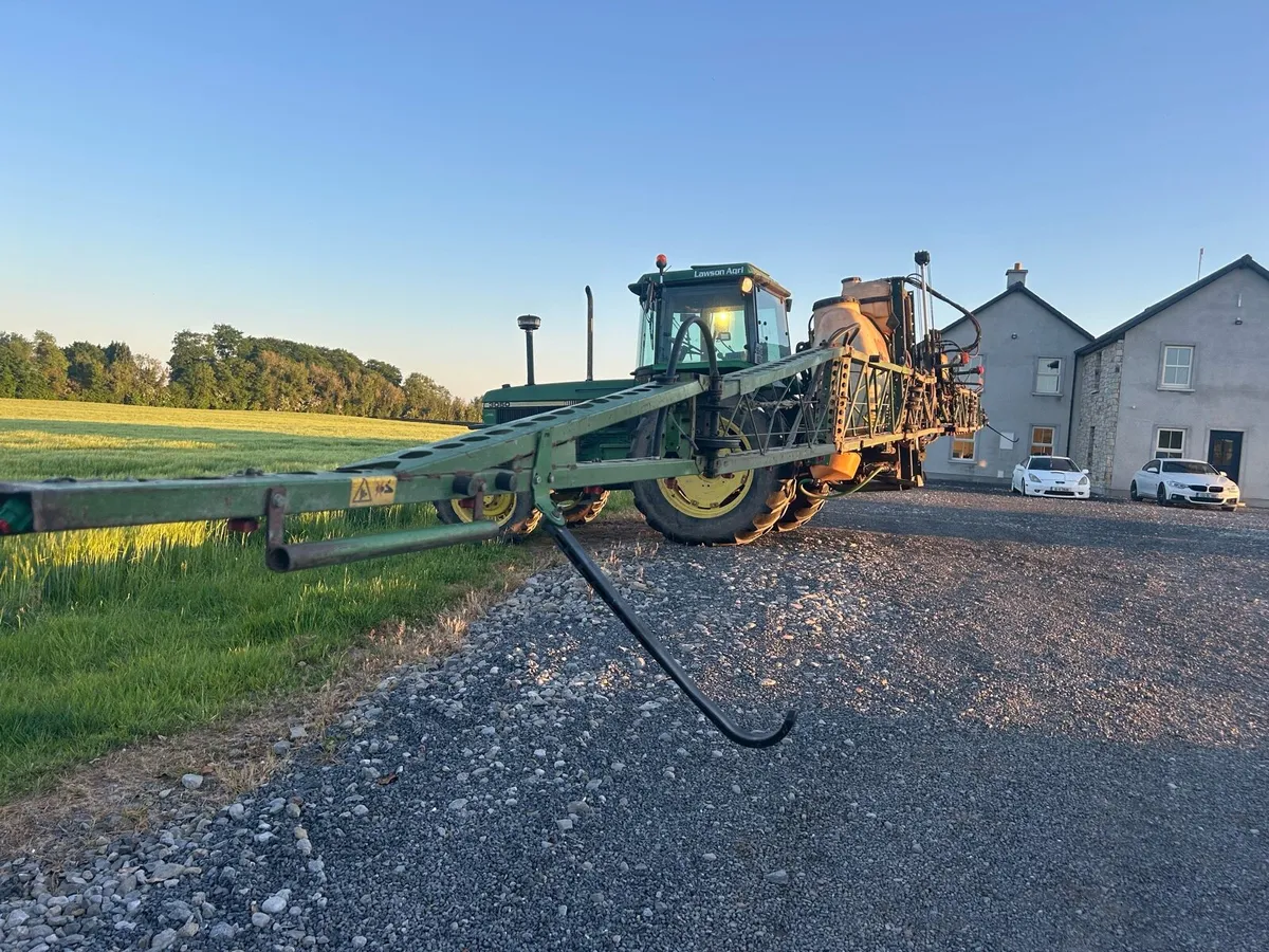 Amazone UF1200 18m Sprayer - Image 4