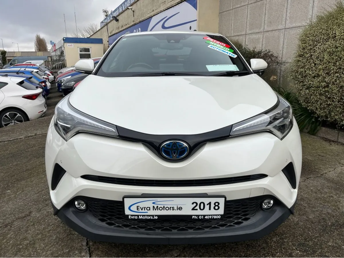 Toyota C-HR SOL Automatic Hybrid 1.8 Petrol //hig - Image 3