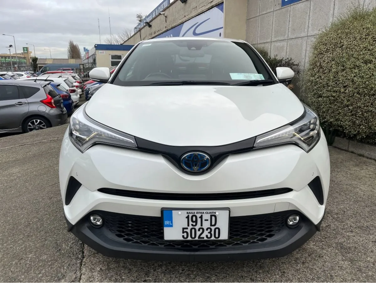 Toyota C-HR SOL Automatic 1.8 Hybrid Petrol //hig - Image 3