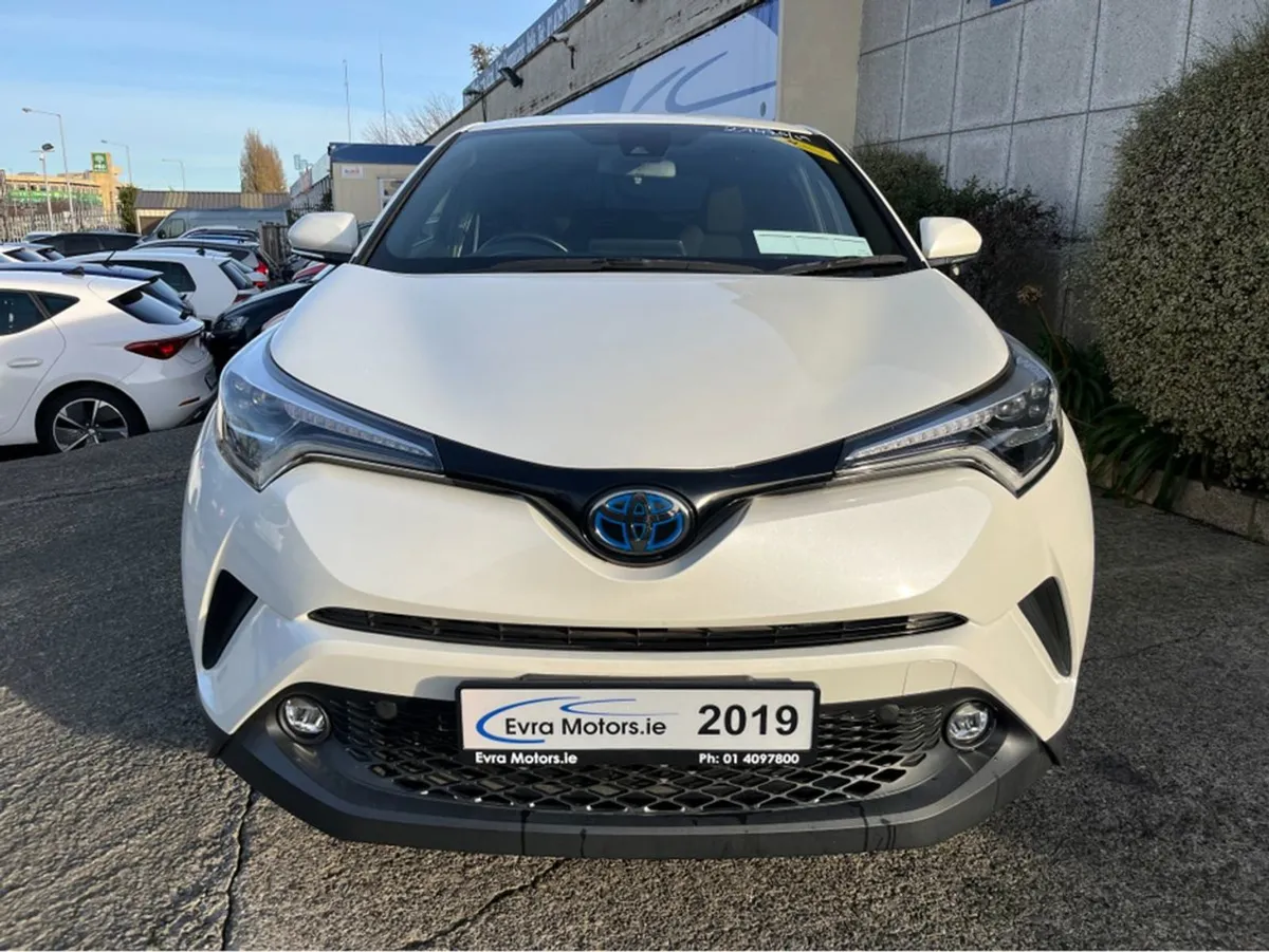 Toyota C-HR Automatic Hybrid 1.8 Petrol - Image 3