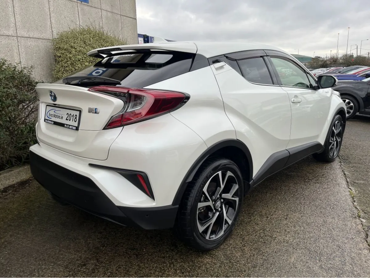 Toyota C-HR SOL Hybrid Automatic 1.8 Petrol //hig - Image 4