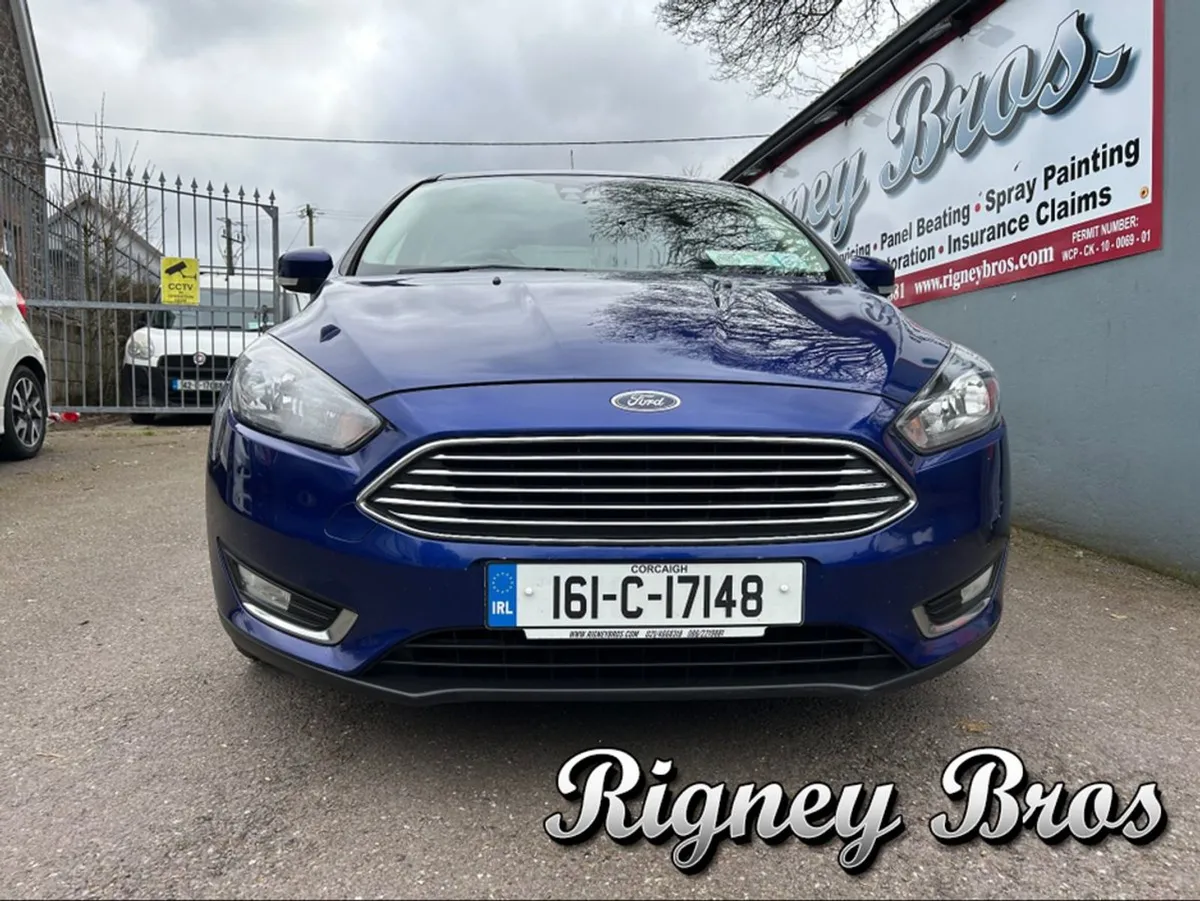 Ford Focus 1.0 Ecoboost Titanium 12 125PS 5DR T - Image 2