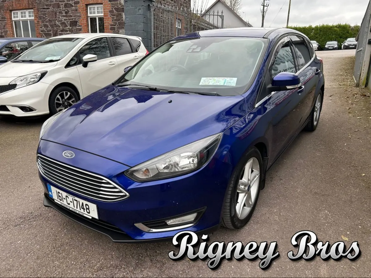 Ford Focus 1.0 Ecoboost Titanium 12 125PS 5DR T - Image 3