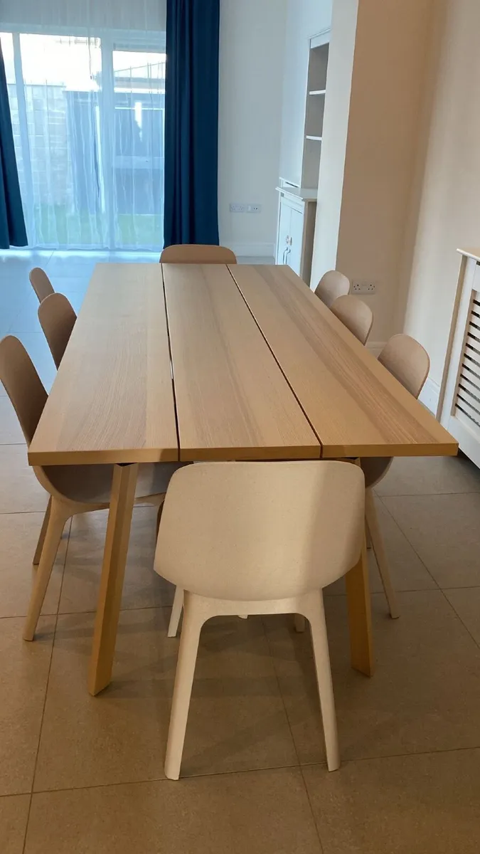 Kitchen table with 8 seats (table and chairs inc.) - Image 1