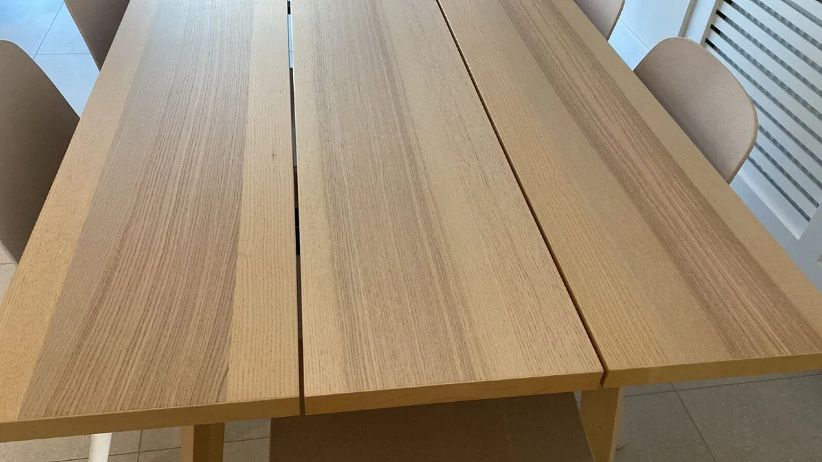 Kitchen table with 8 seats (table and chairs inc.) - Image 4