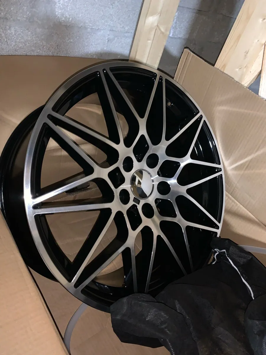 BMW 666m Style alloys brand new - Image 1