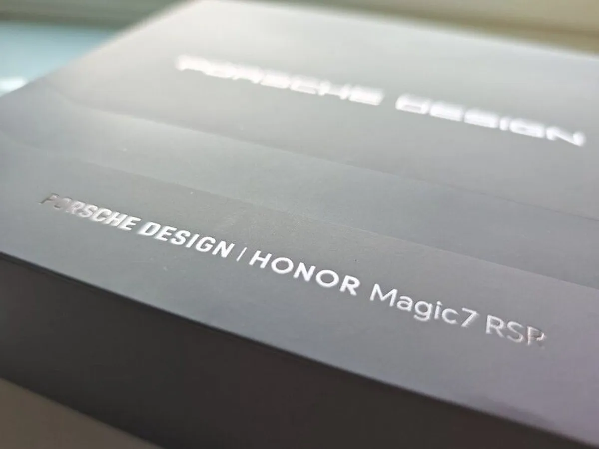 Honor magic 7 RSR. Porsche Design. 1TB. 24gb plus 24gb turbo Ram. Global/Euro model - Image 4