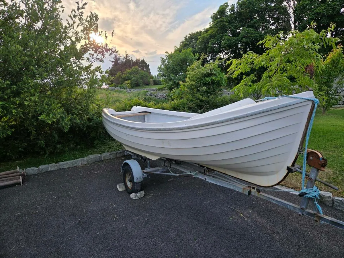 Boat - Image 4
