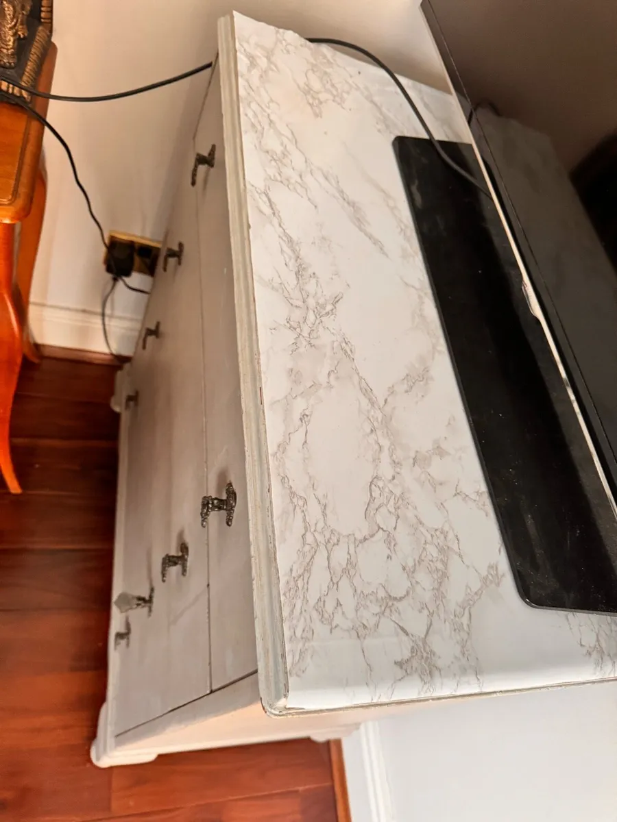 Chest of drawers - Image 2