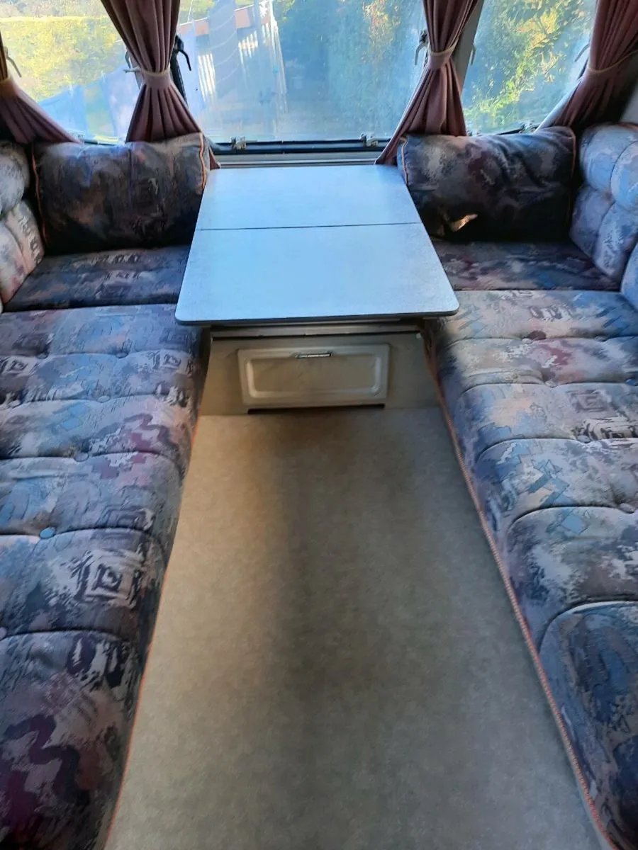 Caravan - Image 3
