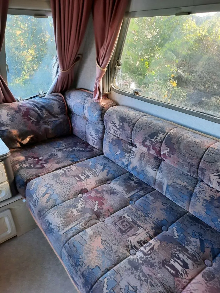 Caravan - Image 4