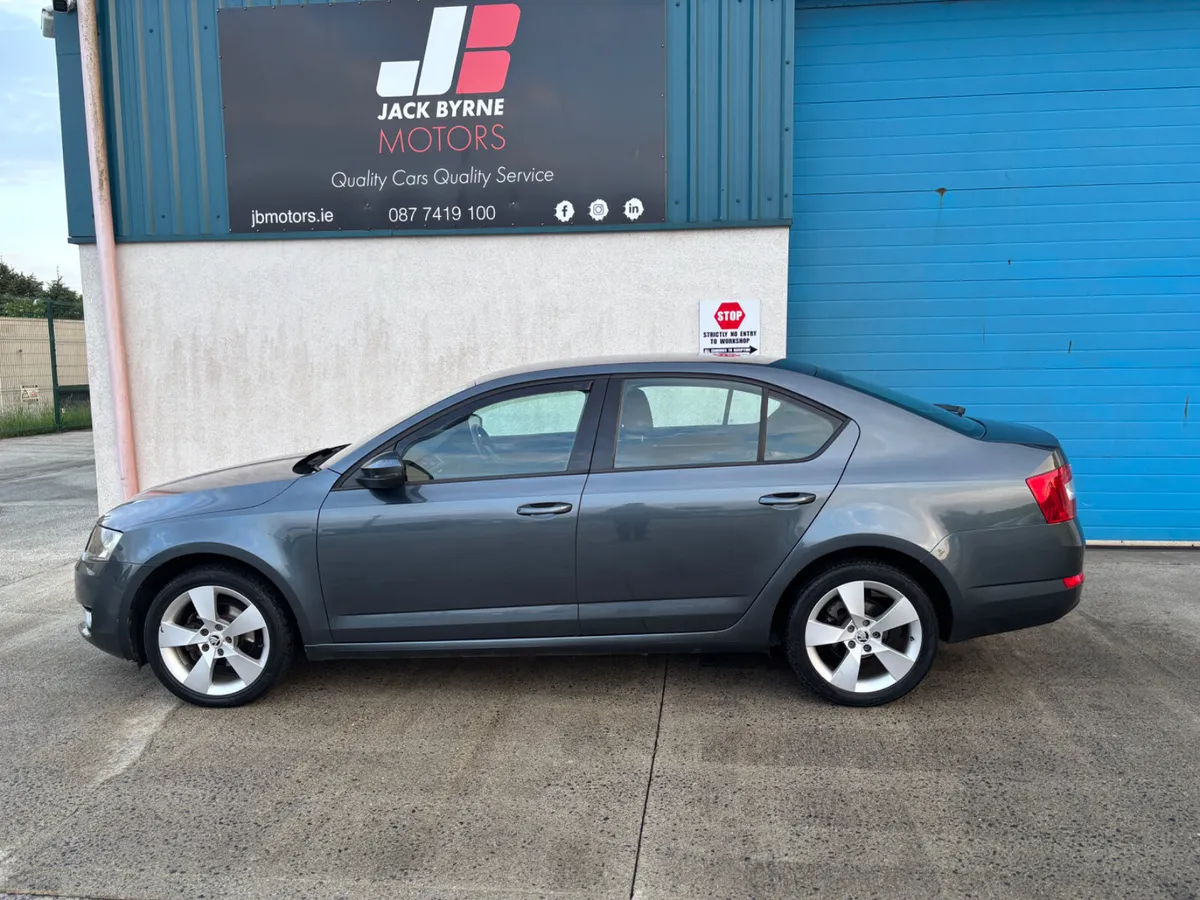 Skoda Octavia Elegance 105BHP - Image 4