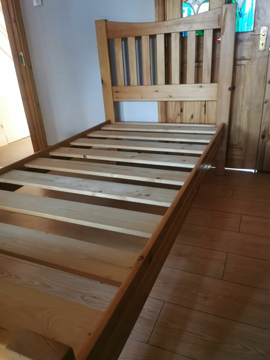 Pine Quality Sturdy single bed with mattress - Image 3