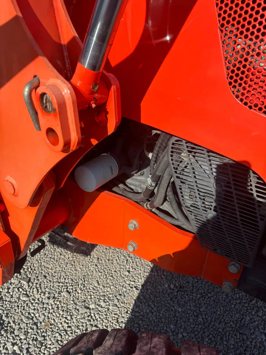 Kubota Tractor - Image 4