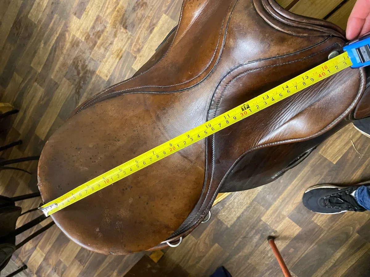 Falcon brown Leather saddle - Image 1