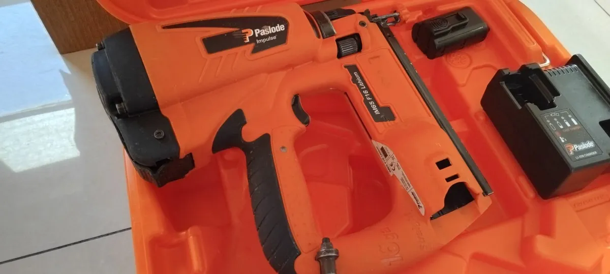 Paslode im65 F16 2nd fix Nail Gun"Fully Serviced" - Image 3