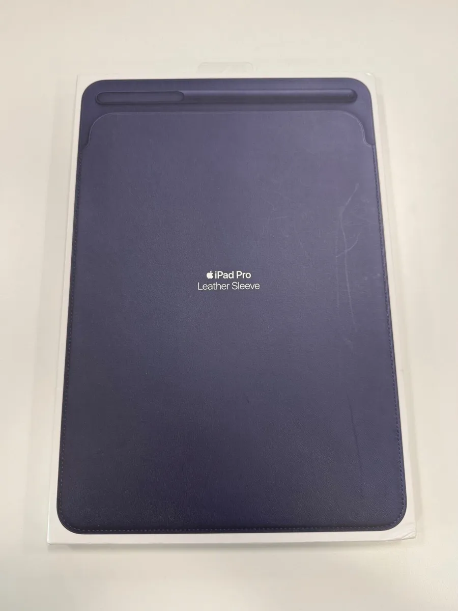 iPad Pro Leather Sleeve - Image 1