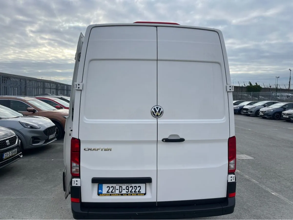 Volkswagen Crafter 6 Speed 140 bhp 3 Seater This - Image 4