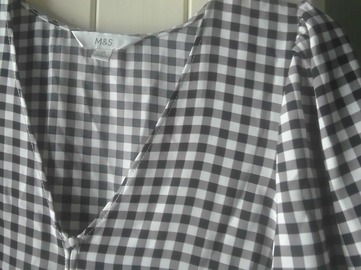 Marks & Spencer black and white gingham top 12-14 - Image 4