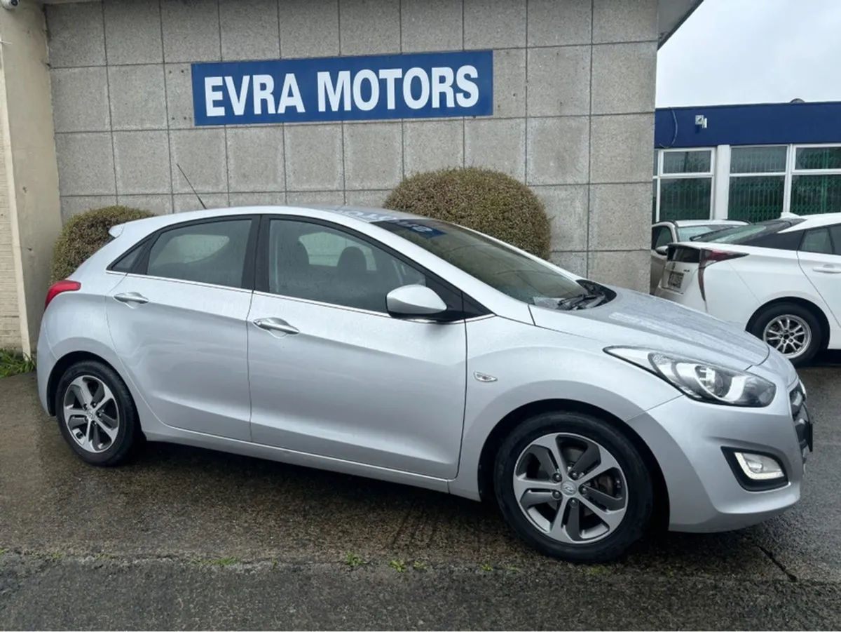 Hyundai i30 SE Bl/d 1.4 Petrol - Image 3