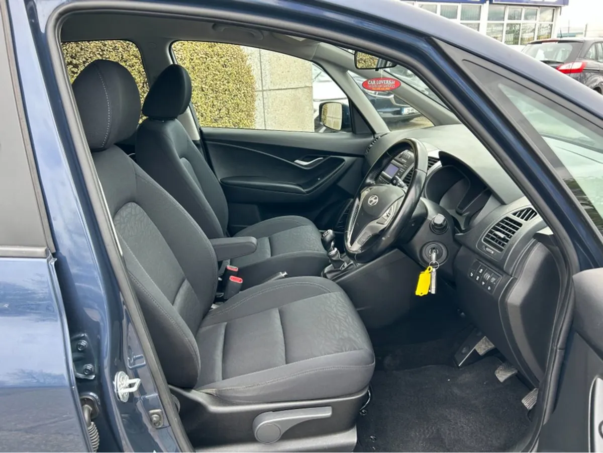 Hyundai ix20  summer Sales  1 000 Reduction  1.4 - Image 4