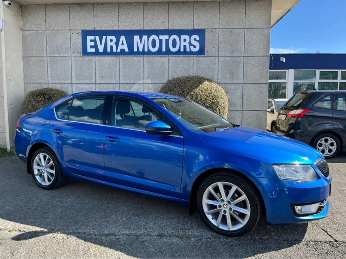 Skoda Octavia Style 1.6 TDI 110HP //high Spec// - Image 2