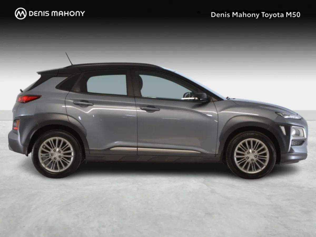 Hyundai KONA EXECUTIVE - Image 3