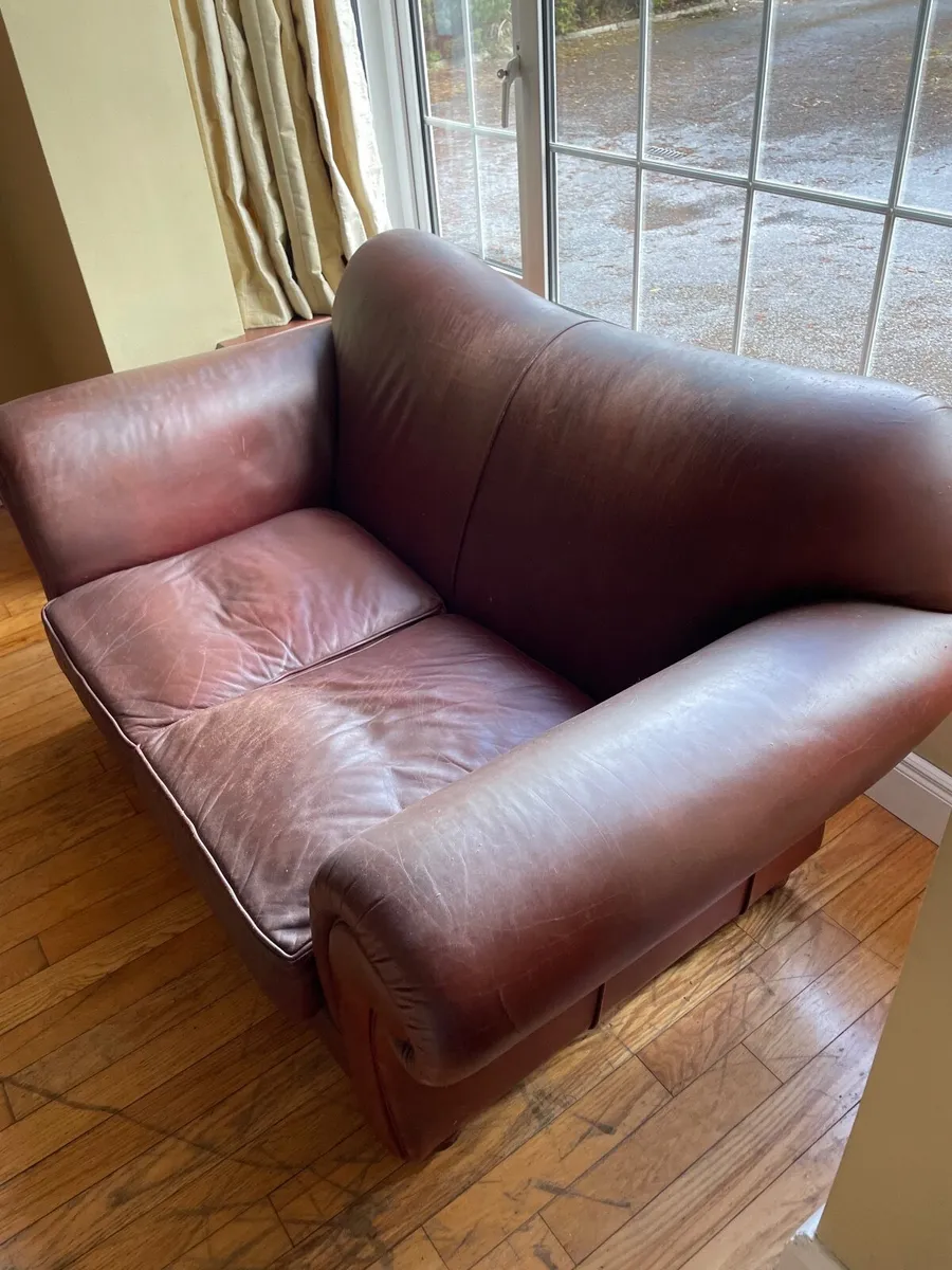 FREE Sofa very comfortable - Image 1