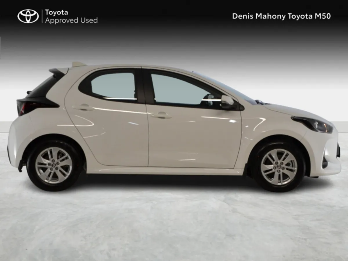 Toyota Yaris 1.5 - Image 3