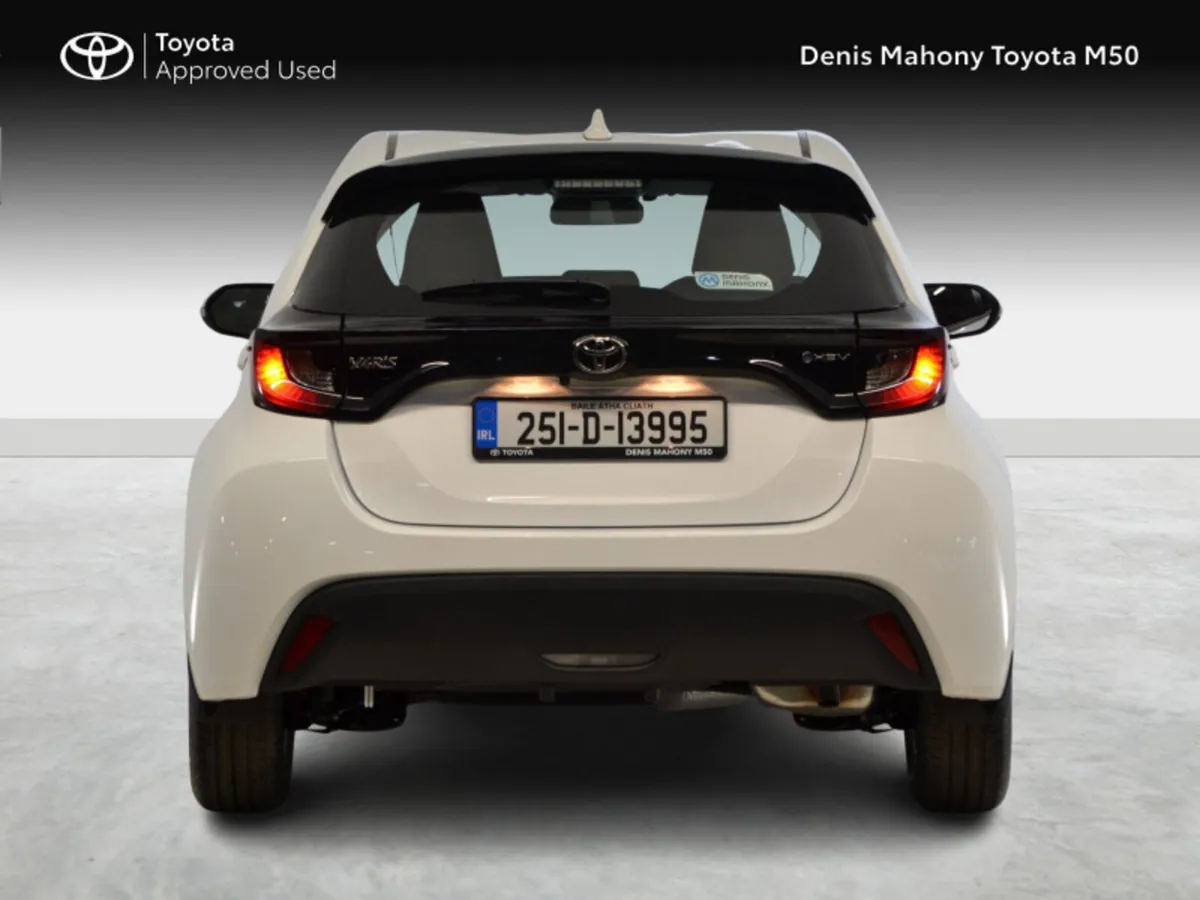 Toyota Yaris 1.5 - Image 4