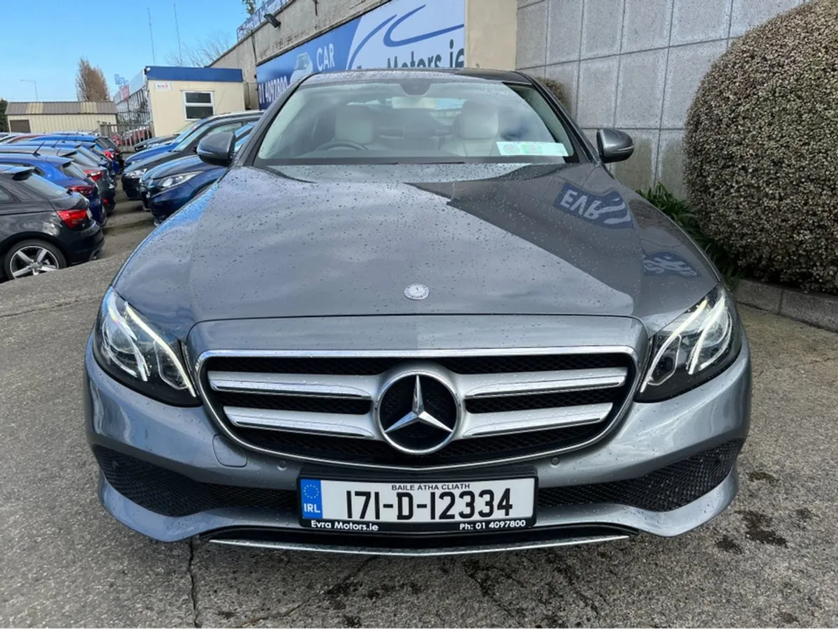 Mercedes-Benz E-Class E200d Avantgarde 2.0 Diesel - Image 3