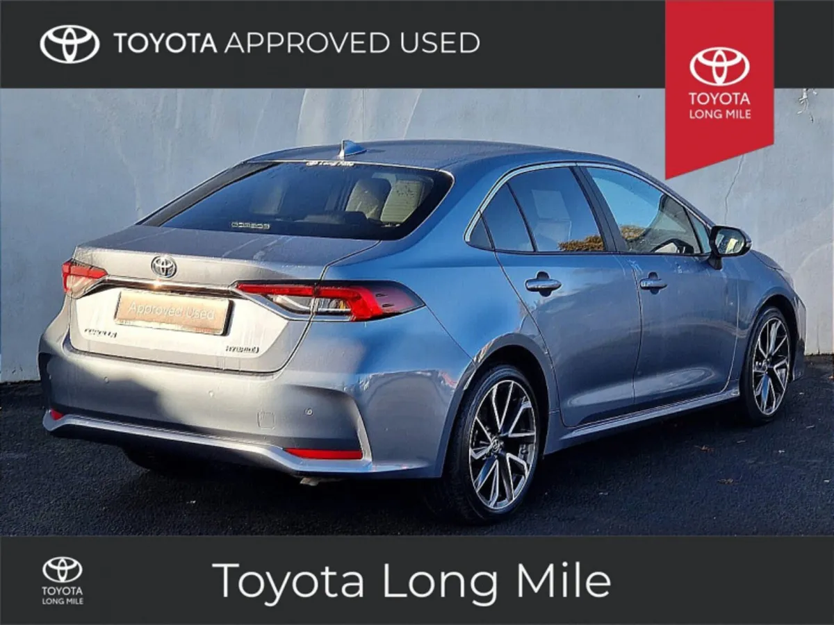 Toyota Corolla 1.8 Hybrid Sol 4dr - Image 3