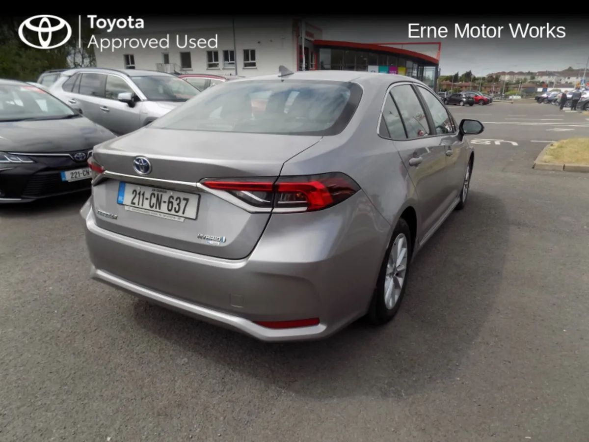 Toyota Corolla HYB LUNA SALOON 4DR AUTO HYBRID - Image 2